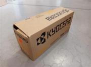 Kyocera Toner TK-5345Y yellow (1T02ZLANL0) poškozený obal