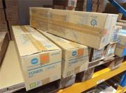 Minolta Toner C654 TN711AY yellow (A3VU25A) poškozený obal